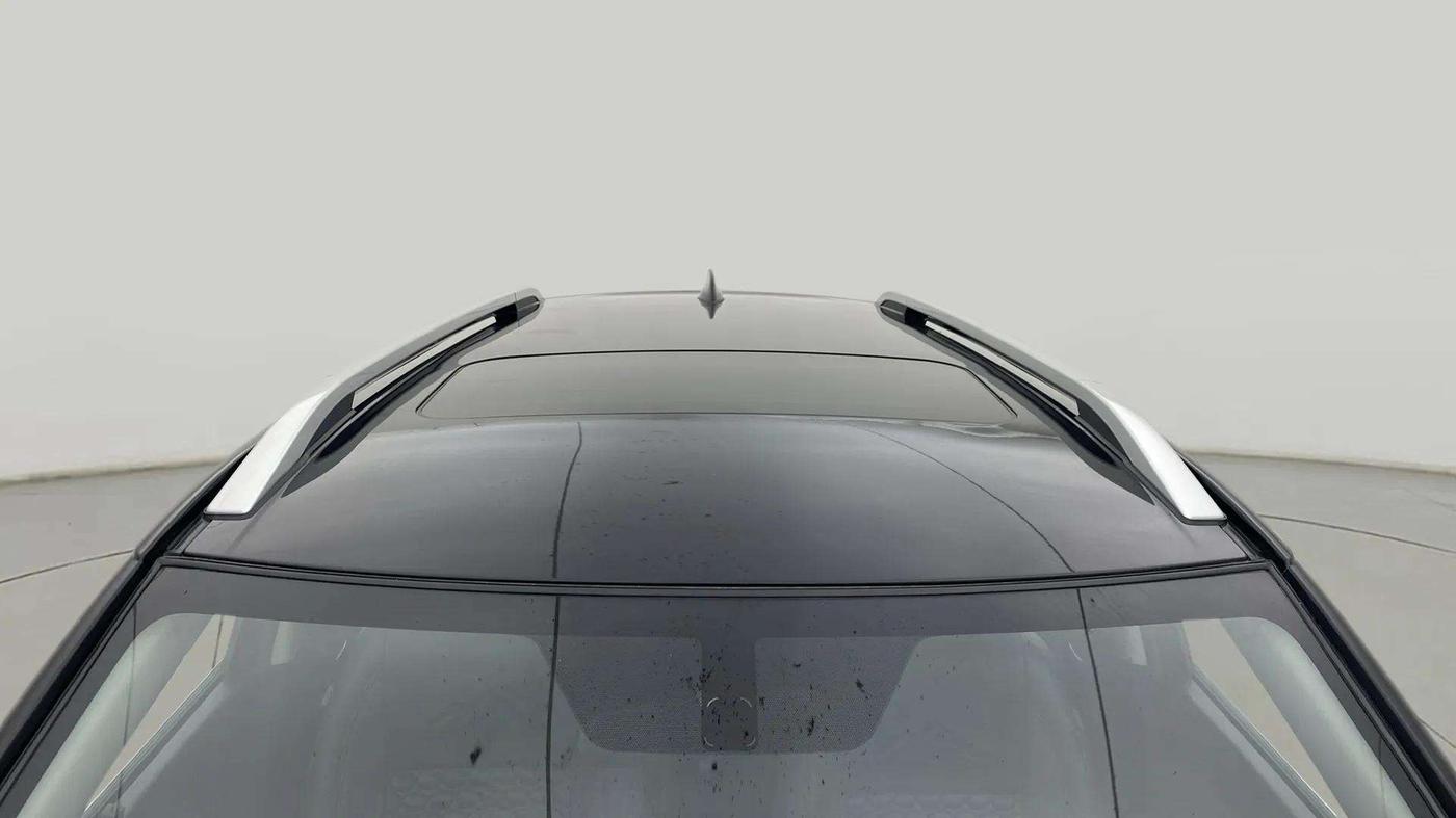 2024 Maruti BREZZA ZXI + SMART HYBRID DUAL TONE, Petrol, Manual, 9,742 km, Moonroof/ Sunroof