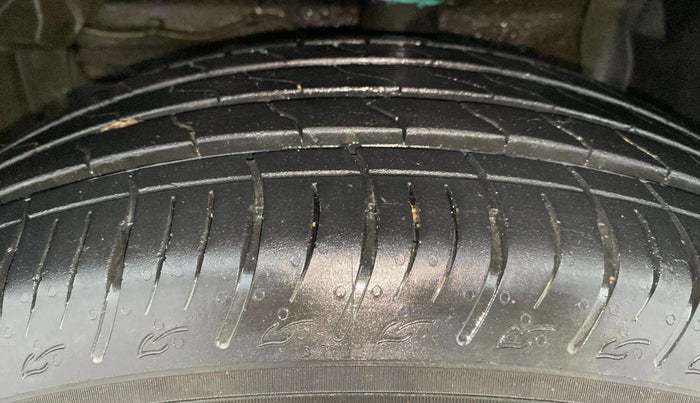 2024 Maruti BREZZA ZXI + SMART HYBRID DUAL TONE, Petrol, Manual, 9,607 km, Left Front Tyre Tread