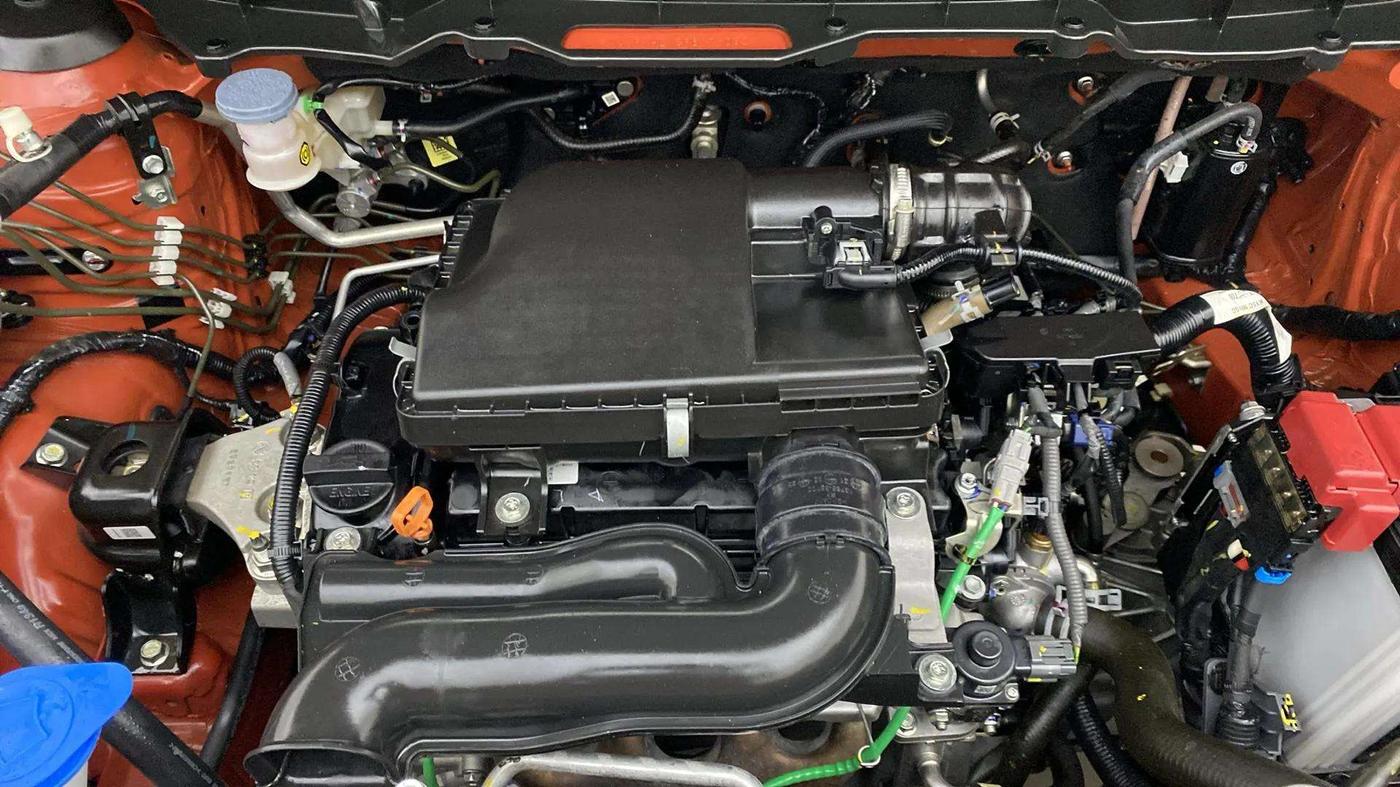 2024 Maruti BREZZA ZXI + SMART HYBRID DUAL TONE, Petrol, Manual, 9,742 km, Engine View