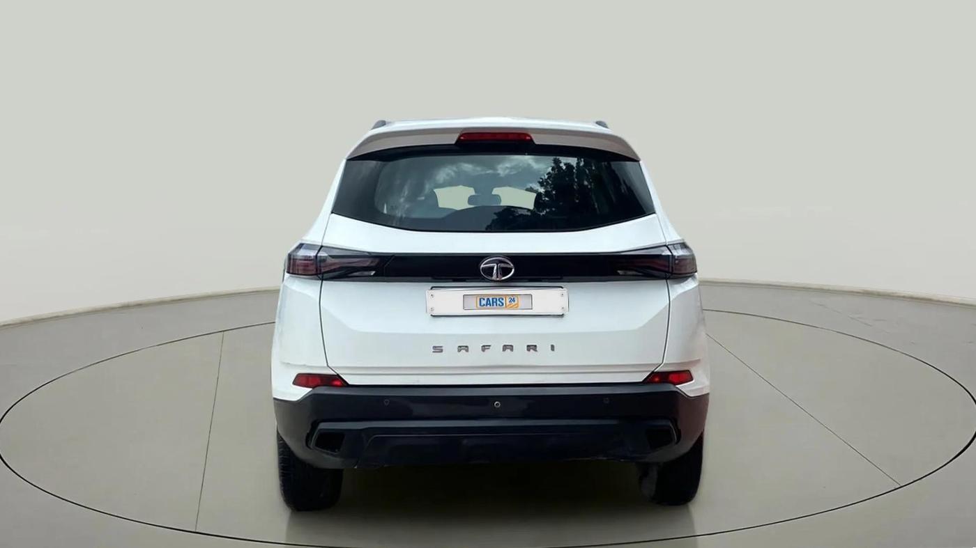 2022 Tata Safari XE, Diesel, Manual, 55,612 km, Back/Rear