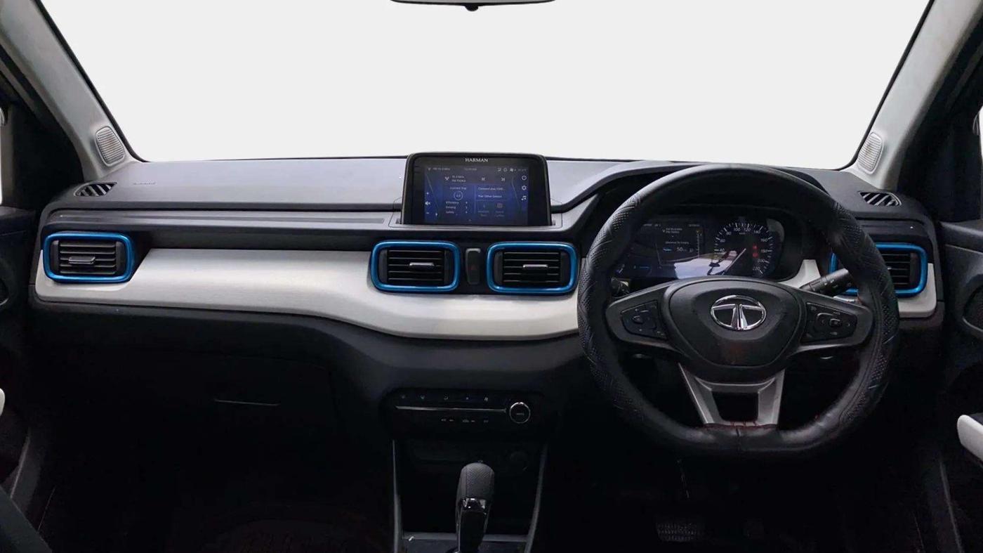 2023 Tata PUNCH CREATIVE AMT 1.2 RTN DUAL TONE, Petrol, Automatic, 3,844 km, Dashboard