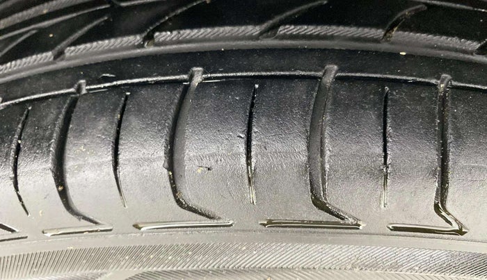 2018 Hyundai Verna 1.6 EX AT CRDI, Diesel, Automatic, 66,232 km, Right Rear Tyre Tread