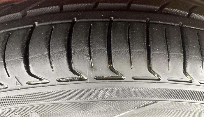 2021 Tata Tiago XZA PLUS PETROL, Petrol, Automatic, 49,232 km, Right Front Tyre Tread