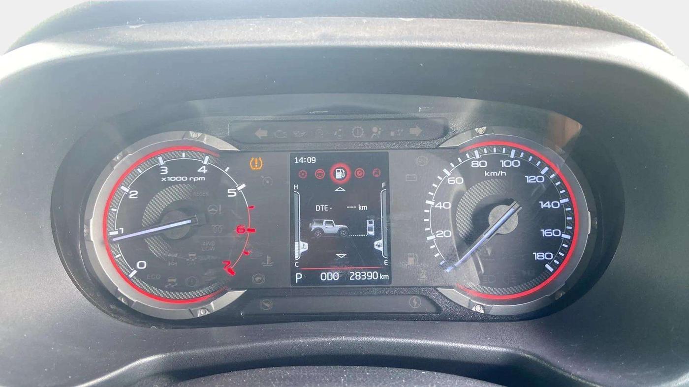 2021 Mahindra Thar LX  P 4WD AT CONVERTIBLE, Petrol, Automatic, 28,712 km, Odometer Image