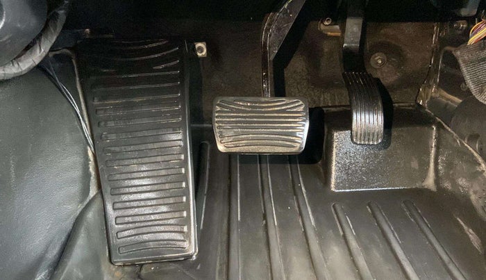 2021 Mahindra Thar LX  P 4WD AT CONVERTIBLE, Petrol, Automatic, 28,390 km, Pedals
