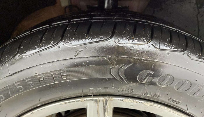 2021 Volkswagen Vento HIGHLINE PLUS 1.0L TSI AT, Petrol, Automatic, 45,875 km, Right Front Tyre Tread
