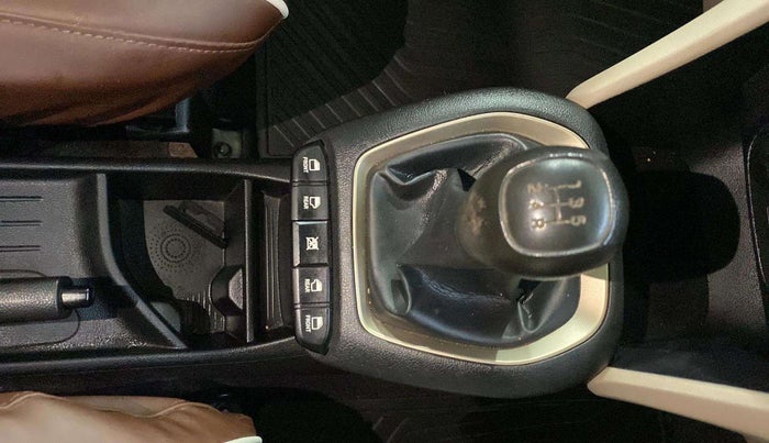 2020 Hyundai NEW SANTRO SPORTZ MT, Petrol, Manual, 32,355 km, Gear Lever