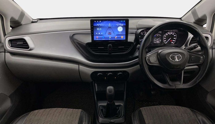 2020 Tata ALTROZ XE PETROL, CNG, Manual, 70,228 km, Dashboard