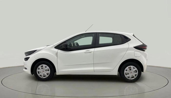2020 Tata ALTROZ XE PETROL, CNG, Manual, 70,228 km, Left Side