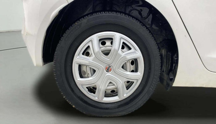 2020 Tata ALTROZ XE PETROL, CNG, Manual, 70,228 km, Right Rear Wheel