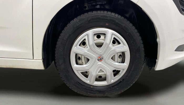 2020 Tata ALTROZ XE PETROL, CNG, Manual, 70,228 km, Right Front Wheel