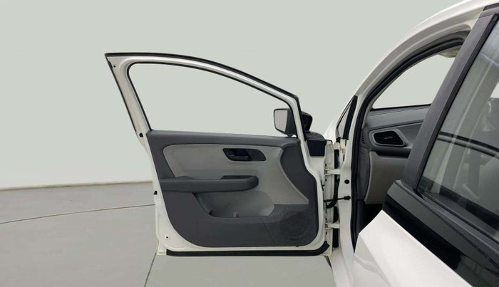 2020 Tata ALTROZ XE PETROL, CNG, Manual, 70,228 km, LHS Front Door