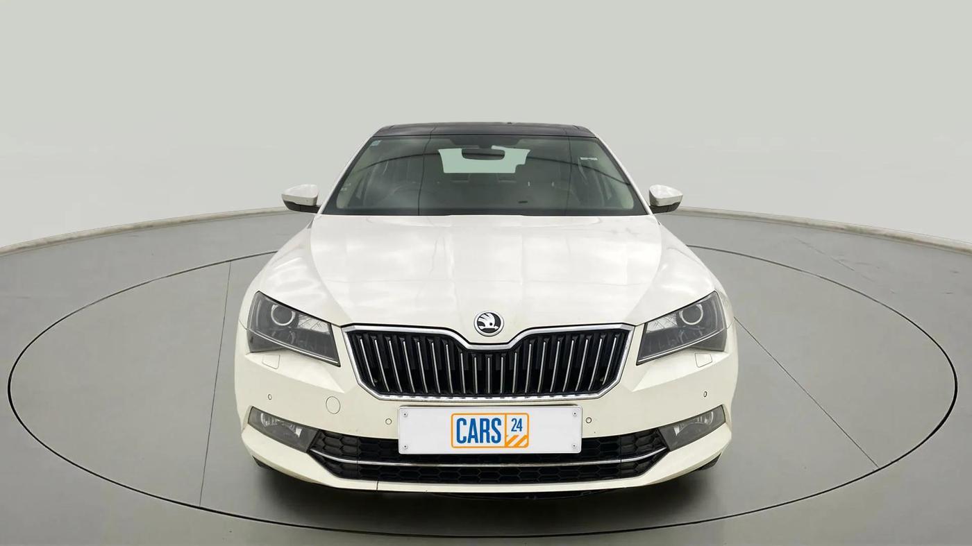 2017 Skoda Superb STYLE 1.8 TSI AT, Petrol, Automatic, 62,326 km, Front