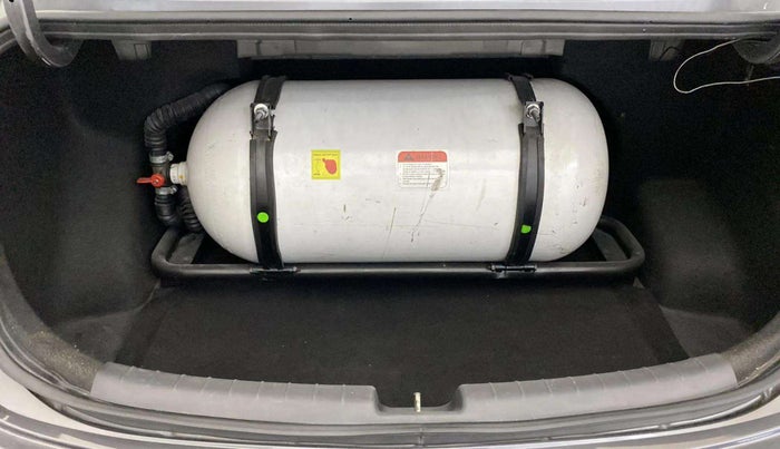 2022 Hyundai AURA S 1.2 CNG, CNG, Manual, 78,693 km, Boot Inside