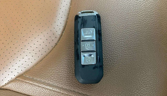 2020 MG HECTOR PLUS SHARP 1.5 PETROL TURBO DCT 6-STR, Petrol, Automatic, 15,320 km, Key Close Up