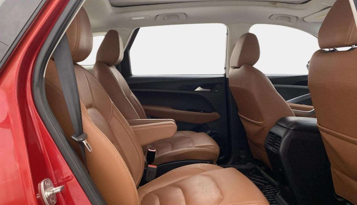 2020 MG HECTOR PLUS SHARP 1.5 PETROL TURBO DCT 6-STR, Petrol, Automatic, 15,320 km, Right Side Rear Door Cabin