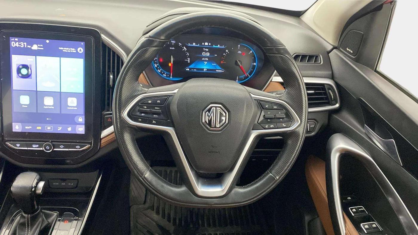 2020 MG HECTOR PLUS SHARP 1.5 PETROL TURBO DCT 6-STR, Petrol, Automatic, 15,665 km, Steering Wheel Close Up