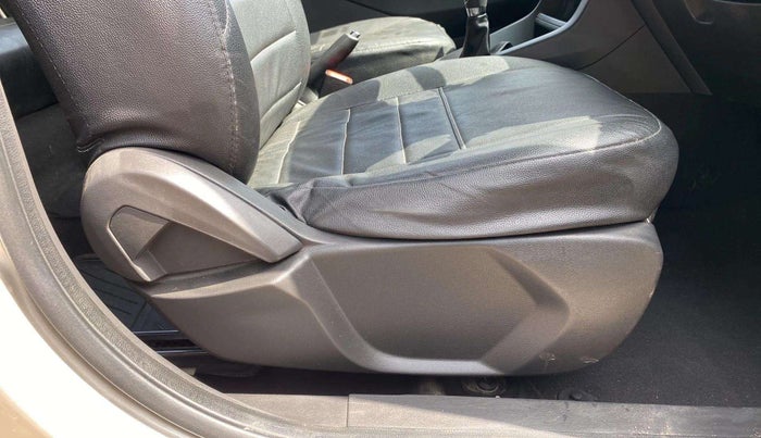 2018 Ford FREESTYLE TREND 1.2 PETROL, Petrol, Manual, 36,019 km, Driver Side Adjustment Panel