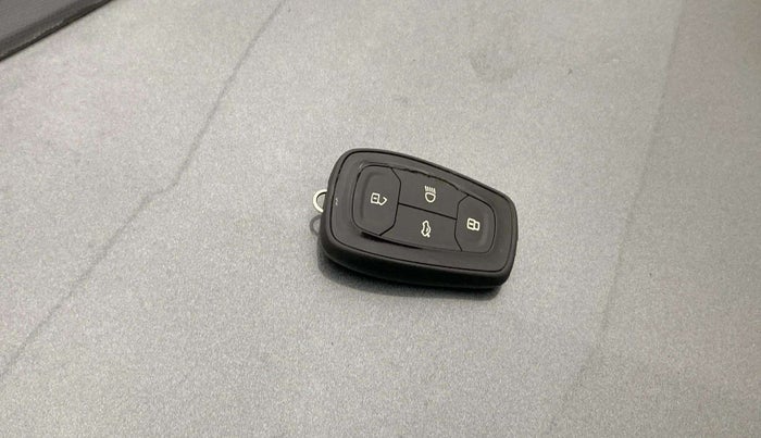 2022 Tata TIGOR XZ PLUS CNG, CNG, Manual, 23,368 km, Key Close Up