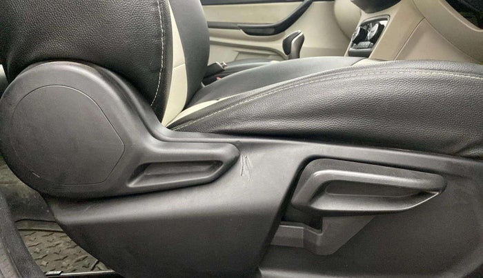 2022 Tata TIGOR XZ PLUS CNG, CNG, Manual, 23,368 km, Driver Side Adjustment Panel
