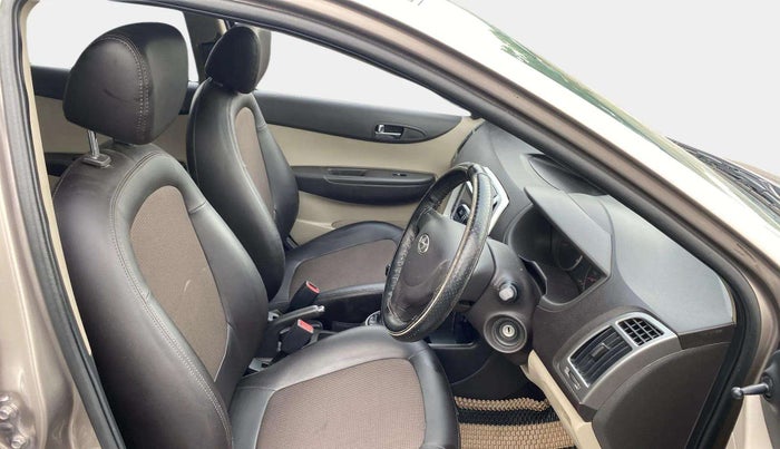 2012 Hyundai i20 MAGNA 1.2, Petrol, Manual, 70,287 km, Right Side Front Door Cabin