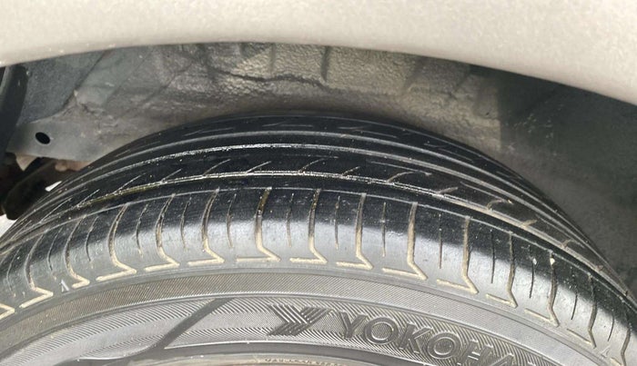 2012 Hyundai i20 MAGNA 1.2, Petrol, Manual, 70,287 km, Right Rear Tyre Tread
