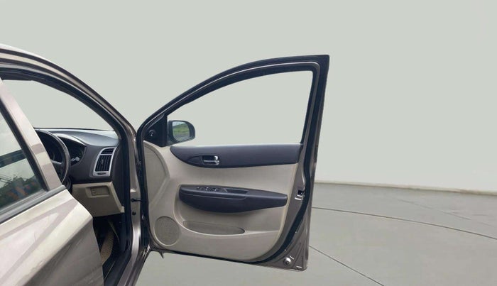 2012 Hyundai i20 MAGNA 1.2, Petrol, Manual, 70,287 km, RHS Front Door