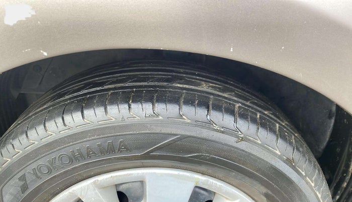 2012 Hyundai i20 MAGNA 1.2, Petrol, Manual, 70,287 km, Left Front Tyre Tread