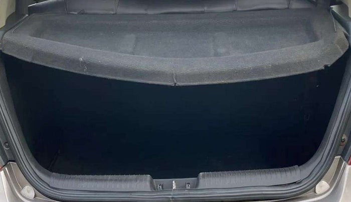 2012 Hyundai i20 MAGNA 1.2, Petrol, Manual, 70,287 km, Boot Inside