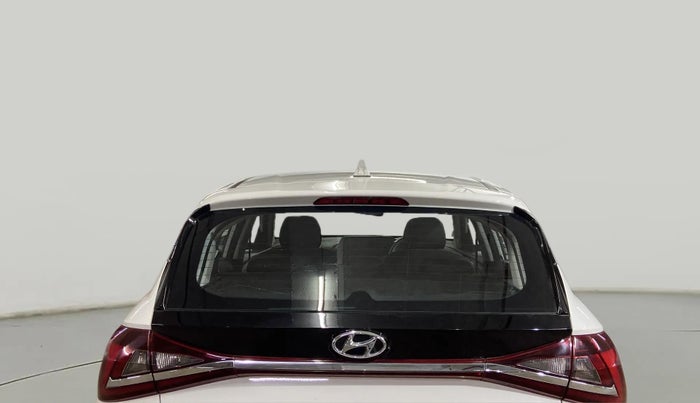 2023 Hyundai NEW I20 Sportz 1.2 IVT, Petrol, Automatic, 13,310 km, Rear Windshield