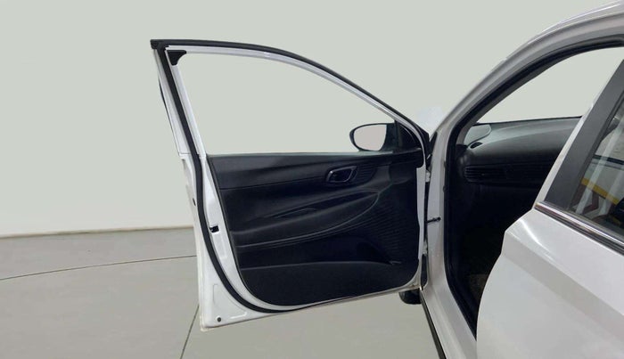 2023 Hyundai NEW I20 Sportz 1.2 IVT, Petrol, Automatic, 13,310 km, LHS Front Door