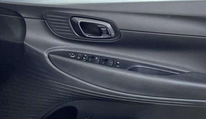 2023 Hyundai NEW I20 Sportz 1.2 IVT, Petrol, Automatic, 13,310 km, Driver Side Door Panels Control