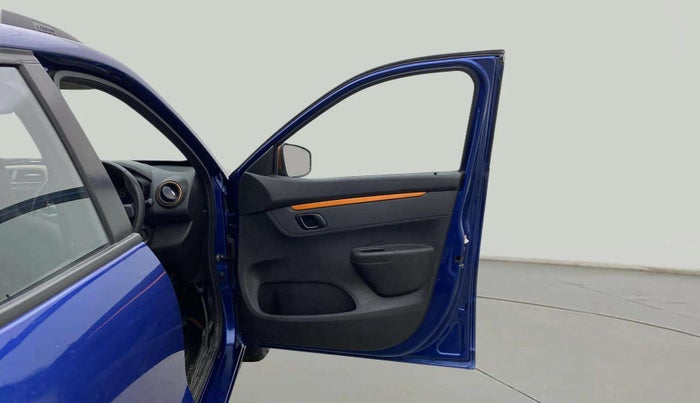 2019 Renault Kwid CLIMBER 1.0 AMT, Petrol, Automatic, 34,215 km, RHS Front Door