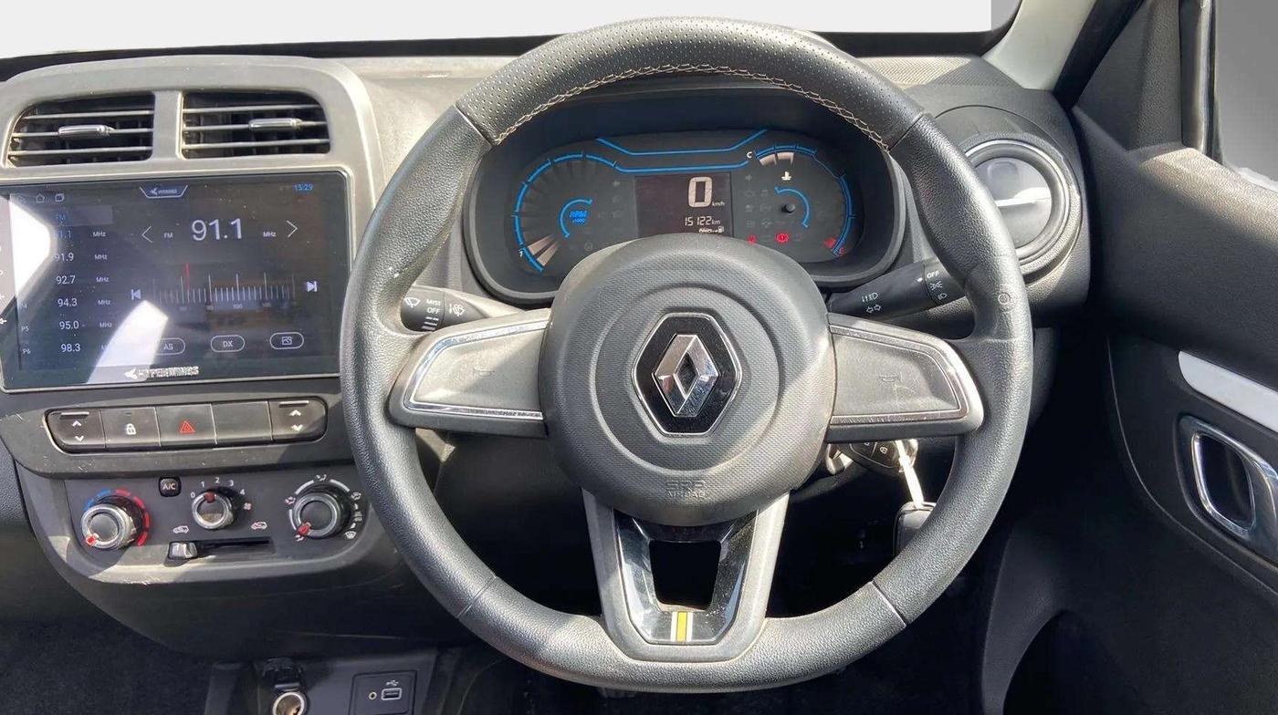 2022 Renault Kwid CLIMBER MT 1.0, Petrol, Manual, 15,104 km, Steering Wheel Close Up