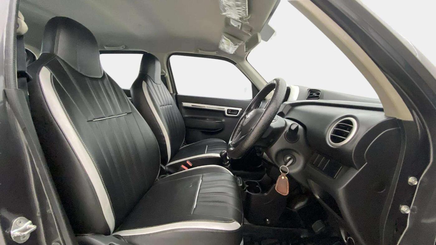 2019 Maruti S PRESSO VXI+, Petrol, Manual, 32,767 km, Right Side Front Door Cabin