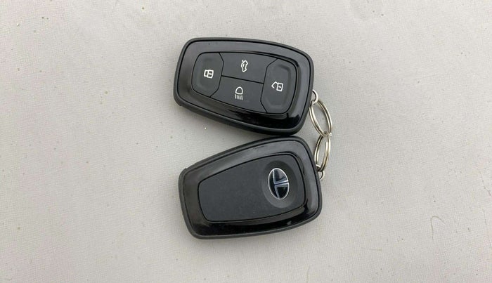 2022 Tata Tiago XZA PETROL, Petrol, Automatic, 34,573 km, Key Close Up