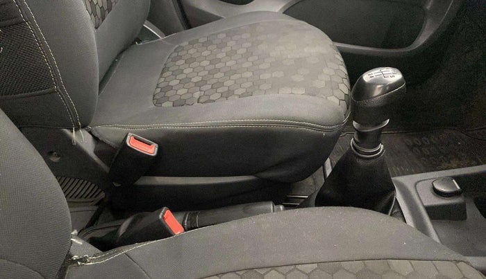 2016 Renault Kwid RXT 0.8, Petrol, Manual, 19,273 km, Gear Lever