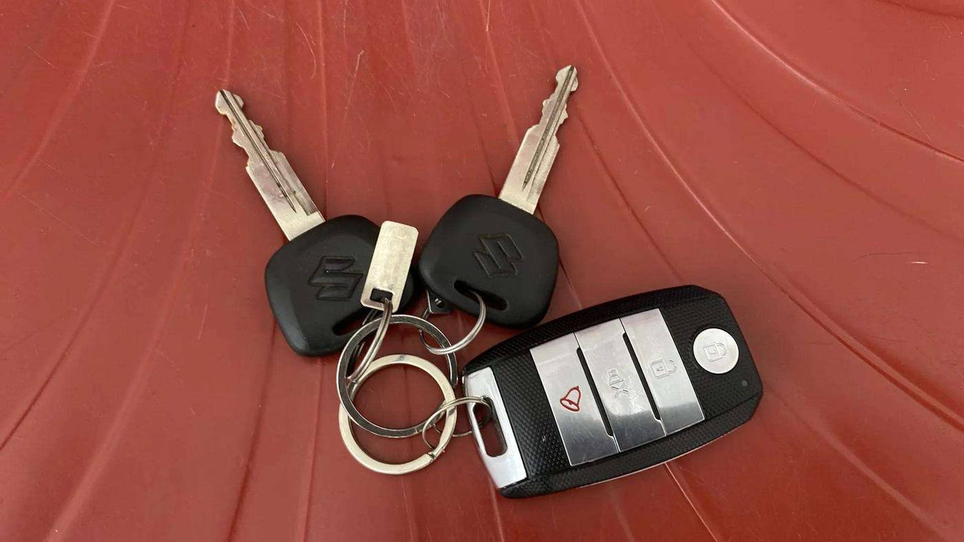 2021 Maruti Eeco 5 STR AC (O), Petrol, Manual, 10,422 km, Key Close Up