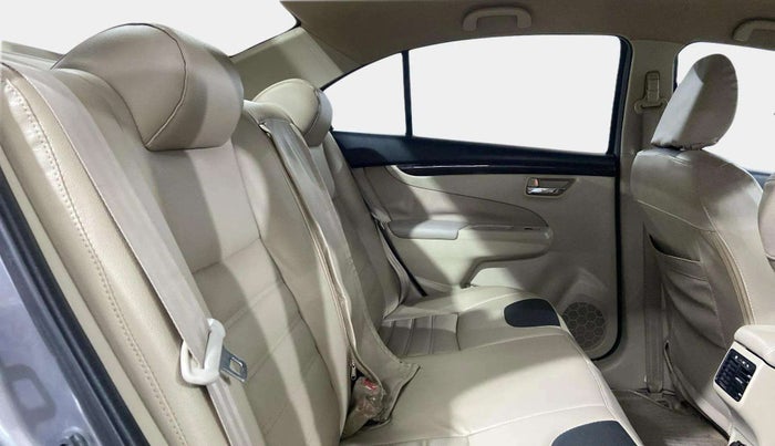 2016 Maruti Ciaz VXI, Petrol, Manual, 55,949 km, Right Side Rear Door Cabin