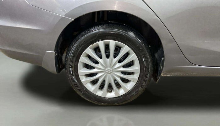 2016 Maruti Ciaz VXI, Petrol, Manual, 55,949 km, Right Rear Wheel