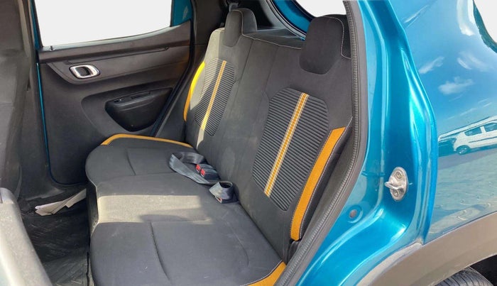 2022 Renault Kwid CLIMBER MT 1.0, Petrol, Manual, 39,809 km, Right Side Rear Door Cabin