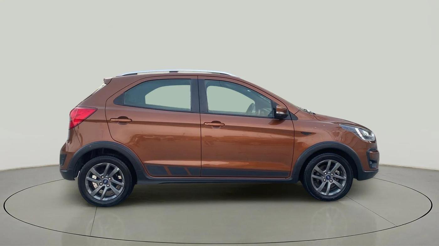 2020 Ford FREESTYLE TITANIUM PLUS 1.2 PETROL, Petrol, Manual, 69,768 km, Right Side View