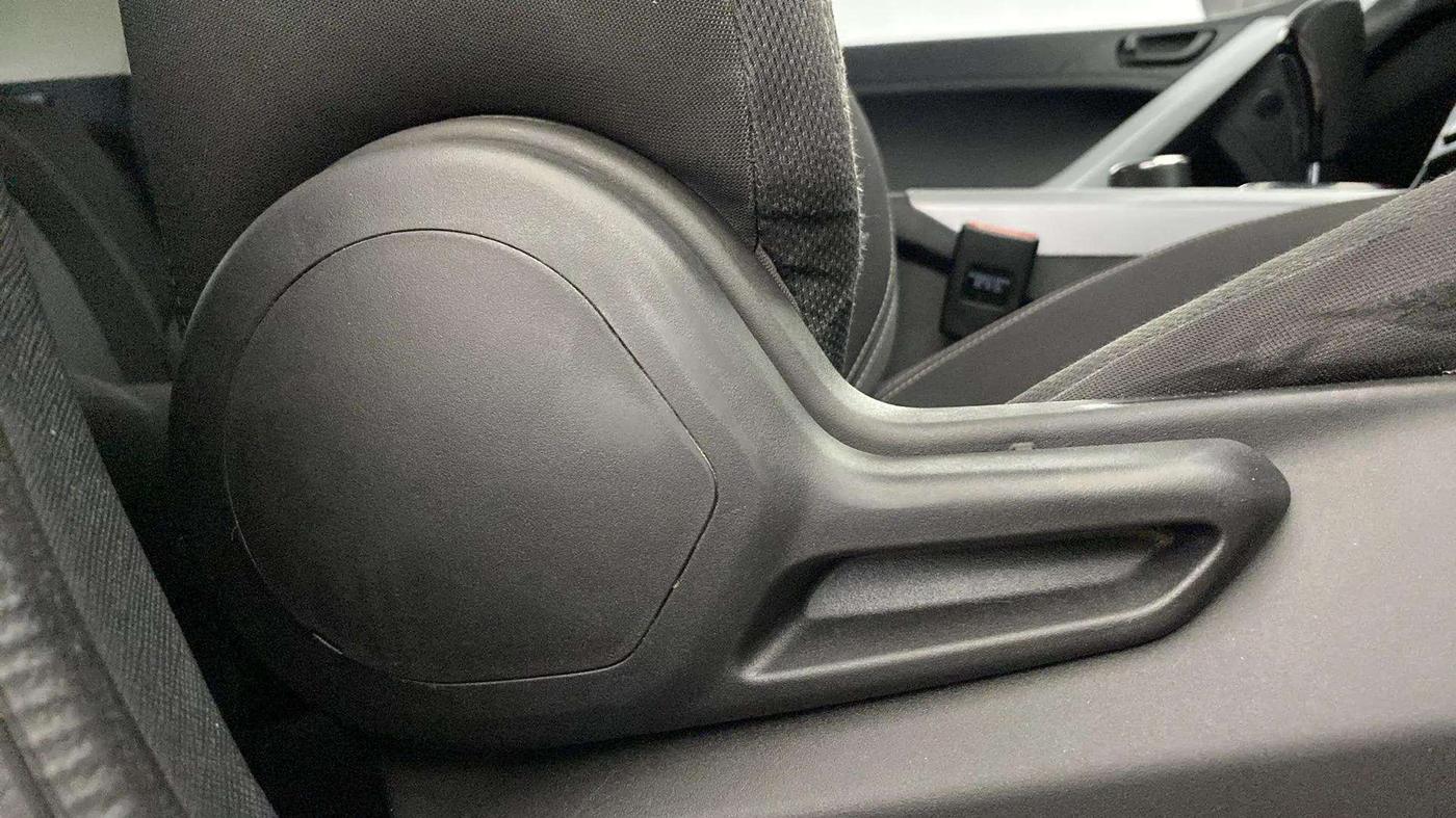 2020 Tata NEXON XMA PETROL, Petrol, Automatic, 81,191 km, Driver Side Adjustment Panel