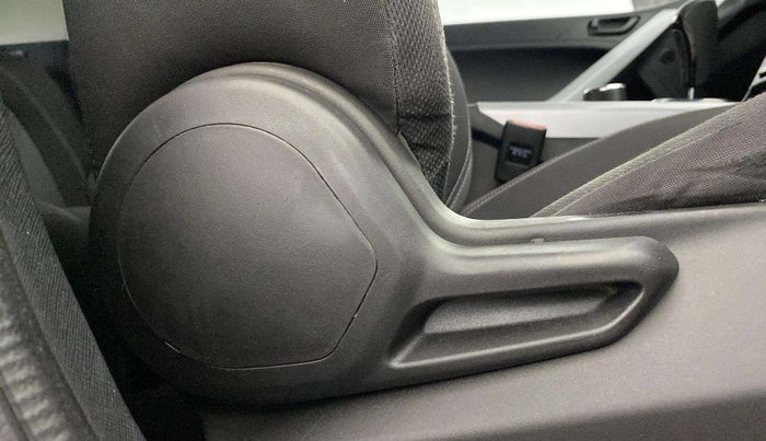 2020 Tata NEXON XMA PETROL, Petrol, Automatic, 81,191 km, Driver Side Adjustment Panel