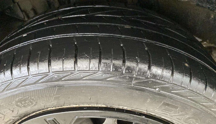 2020 Tata NEXON XMA PETROL, Petrol, Automatic, 81,191 km, Left Front Tyre Tread