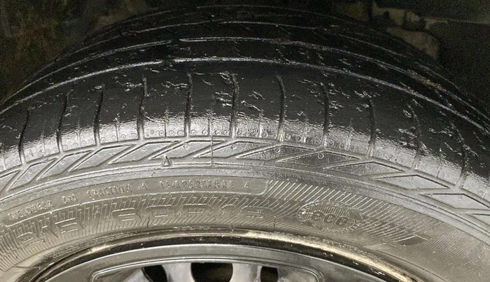 2020 Tata NEXON XMA PETROL, Petrol, Automatic, 81,191 km, Right Front Tyre Tread