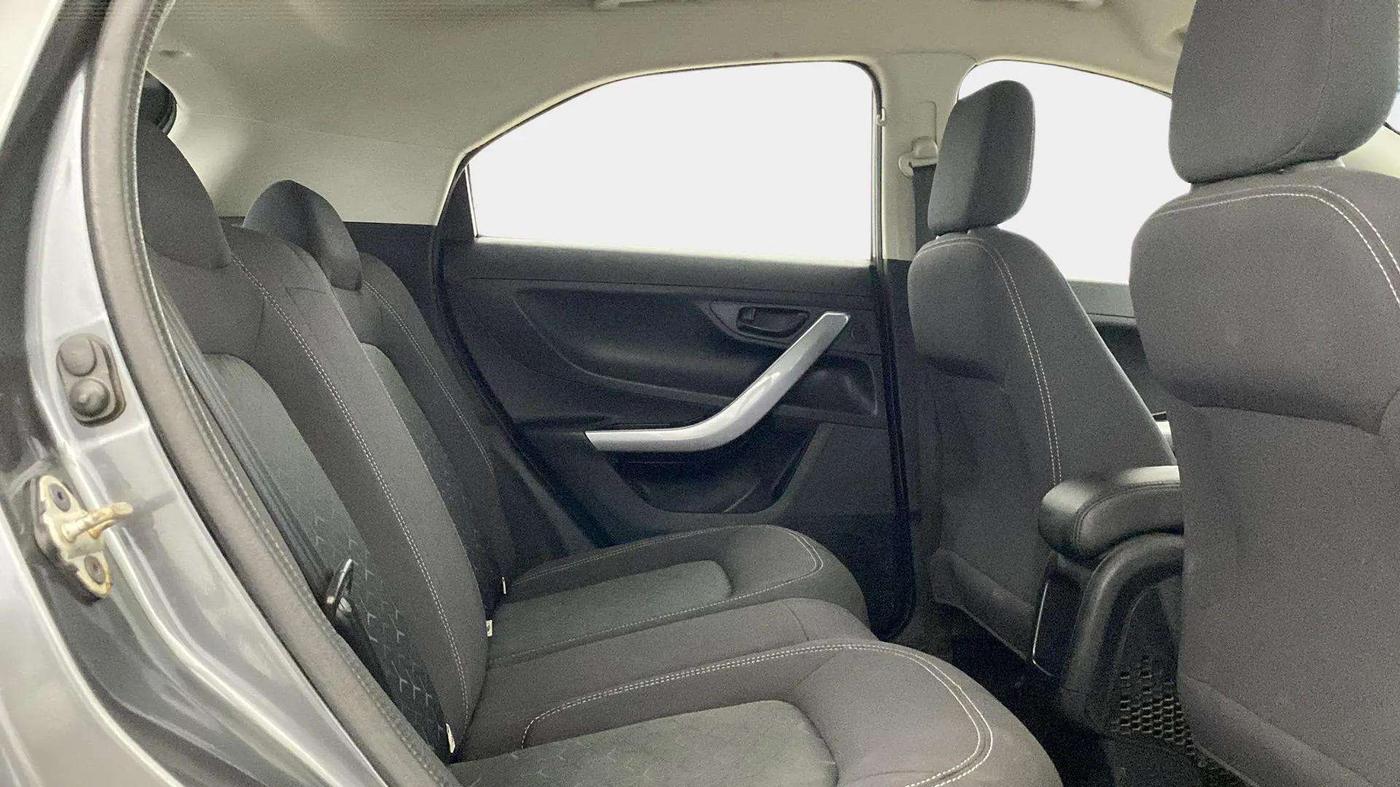 2020 Tata NEXON XMA PETROL, Petrol, Automatic, 81,191 km, Right Side Rear Door Cabin
