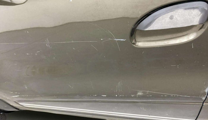 2018 Renault Kwid RXT 1.0, Petrol, Manual, 80,277 km, Front passenger door - Minor scratches