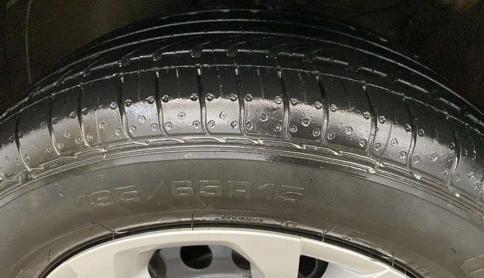 2024 KIA SONET HTE 1.2, Petrol, Manual, 7,755 km, Left Rear Tyre Tread