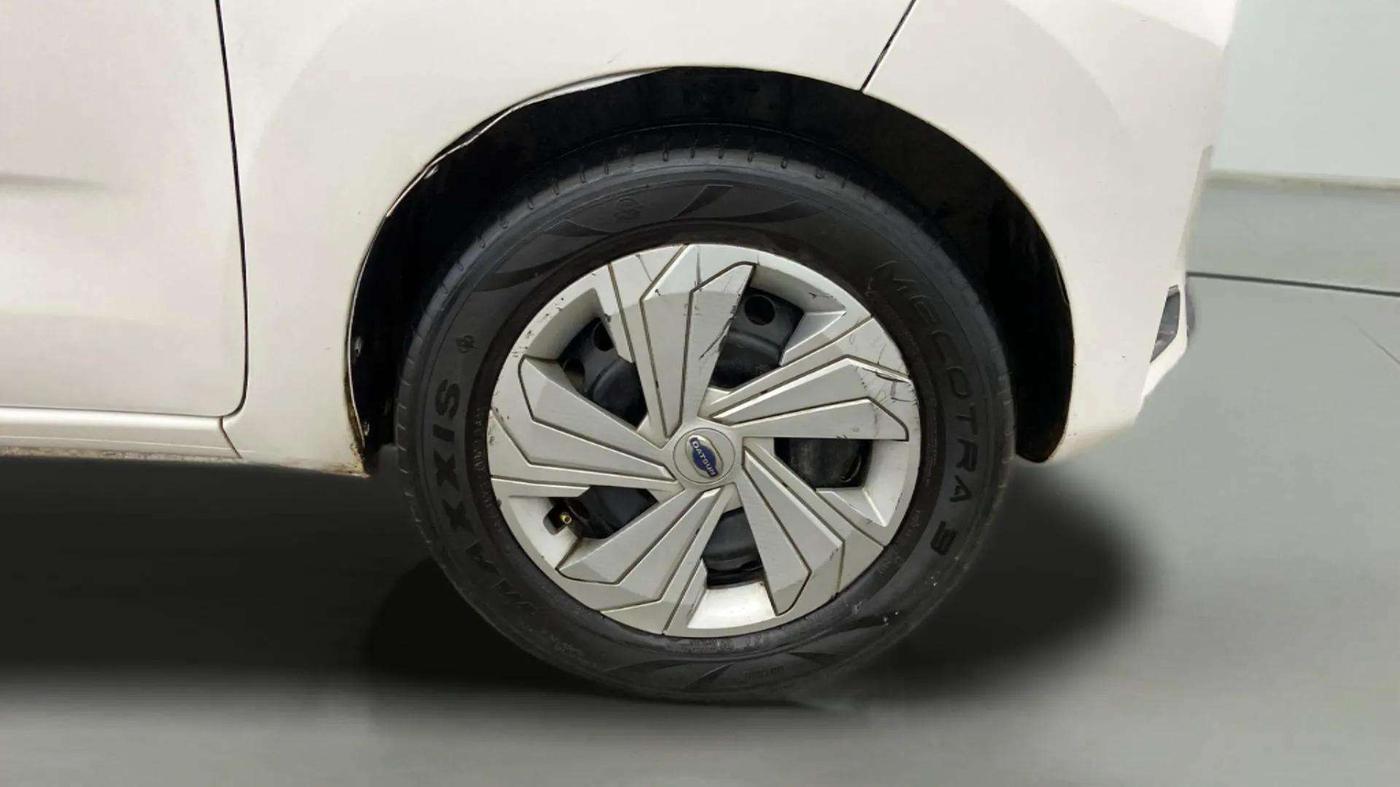 2020 Datsun Redi Go T, Petrol, Manual, 22,415 km, Right Front Wheel